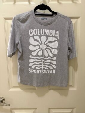 Columbia Gray Tee with White Floral Graphic